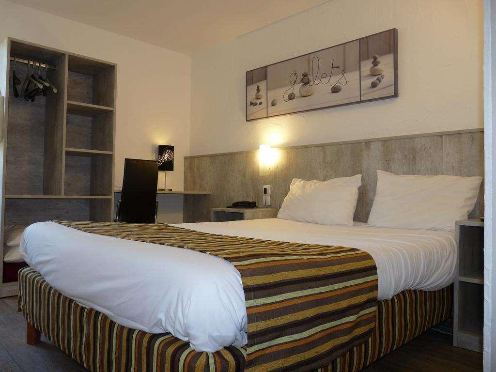 Brit Hotel Bosquet Carcassonne Cite Room photo