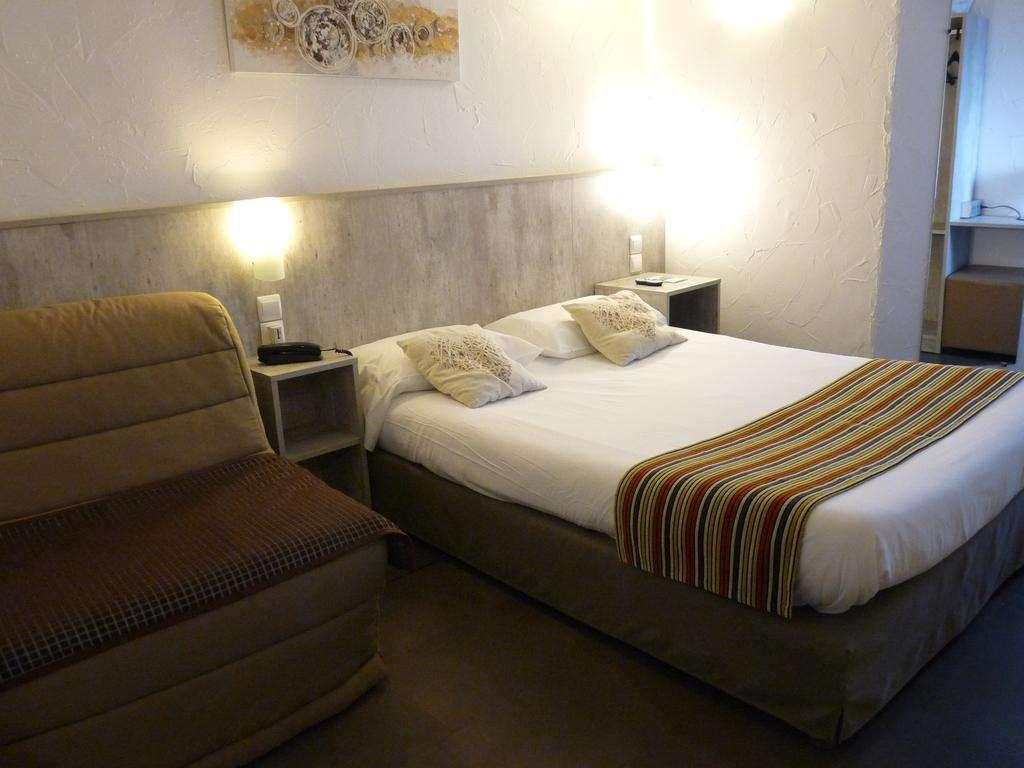 Brit Hotel Bosquet Carcassonne Cite Room photo