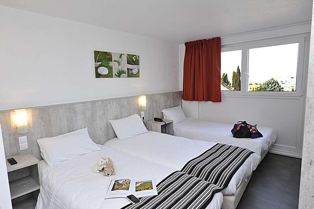 Brit Hotel Bosquet Carcassonne Cite Room photo