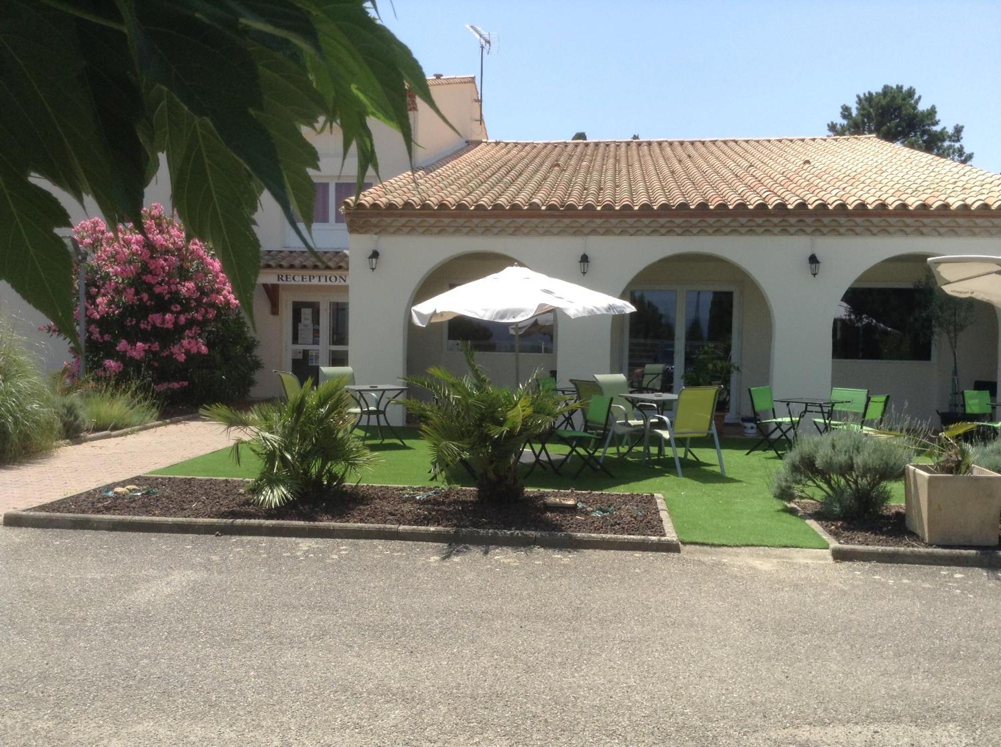 Brit Hotel Bosquet Carcassonne Cite Exterior photo